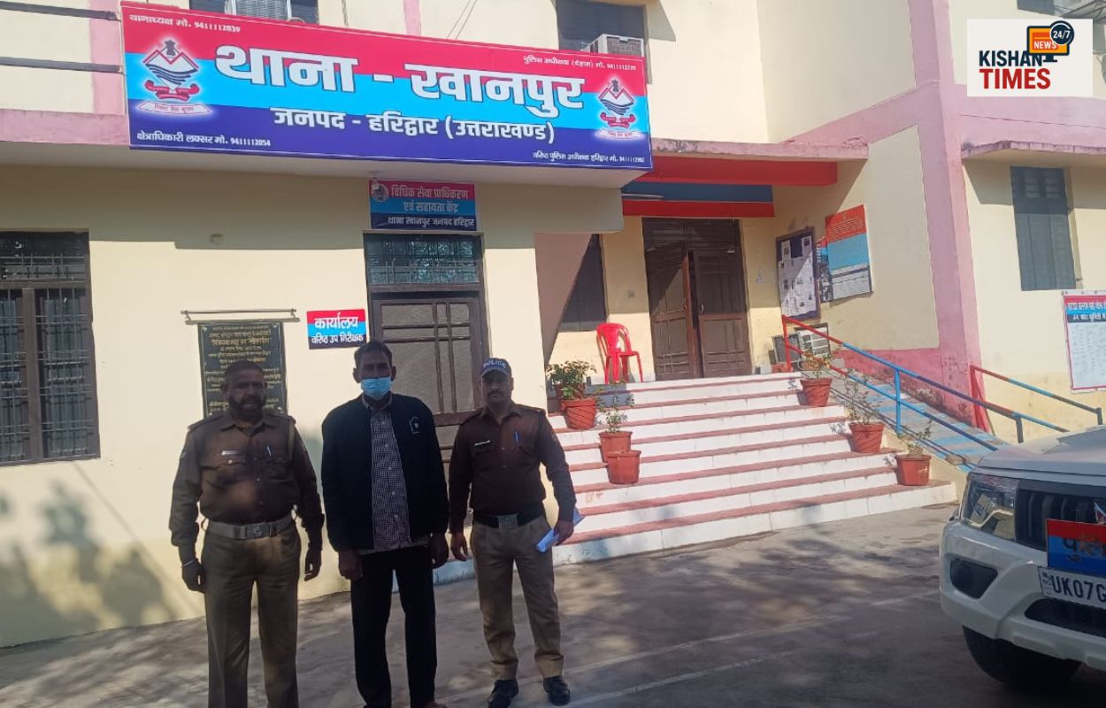 थाना खानपुर पुलिस द्वारा गिरफ्तार किया गया वारंटी, न्यायालय के वारंटों की तामील का अभियान।