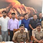 हरिद्वार पुलिस ने 10 दिन की कड़ी मेहनत के बाद चोरी हुई 4 माह की मासूम बच्ची को सकुशल बरामद कर तीन आरोपियों को गिरफ्तार किया।
