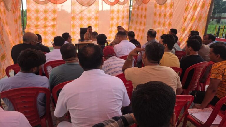 कांवड़ यात्रा 2026 की तैयारियों को लेकर बहादराबाद पुलिस द्वारा होटल, रेस्टोरेंट और ढाबा संचालकों के साथ आयोजित गोष्ठी।