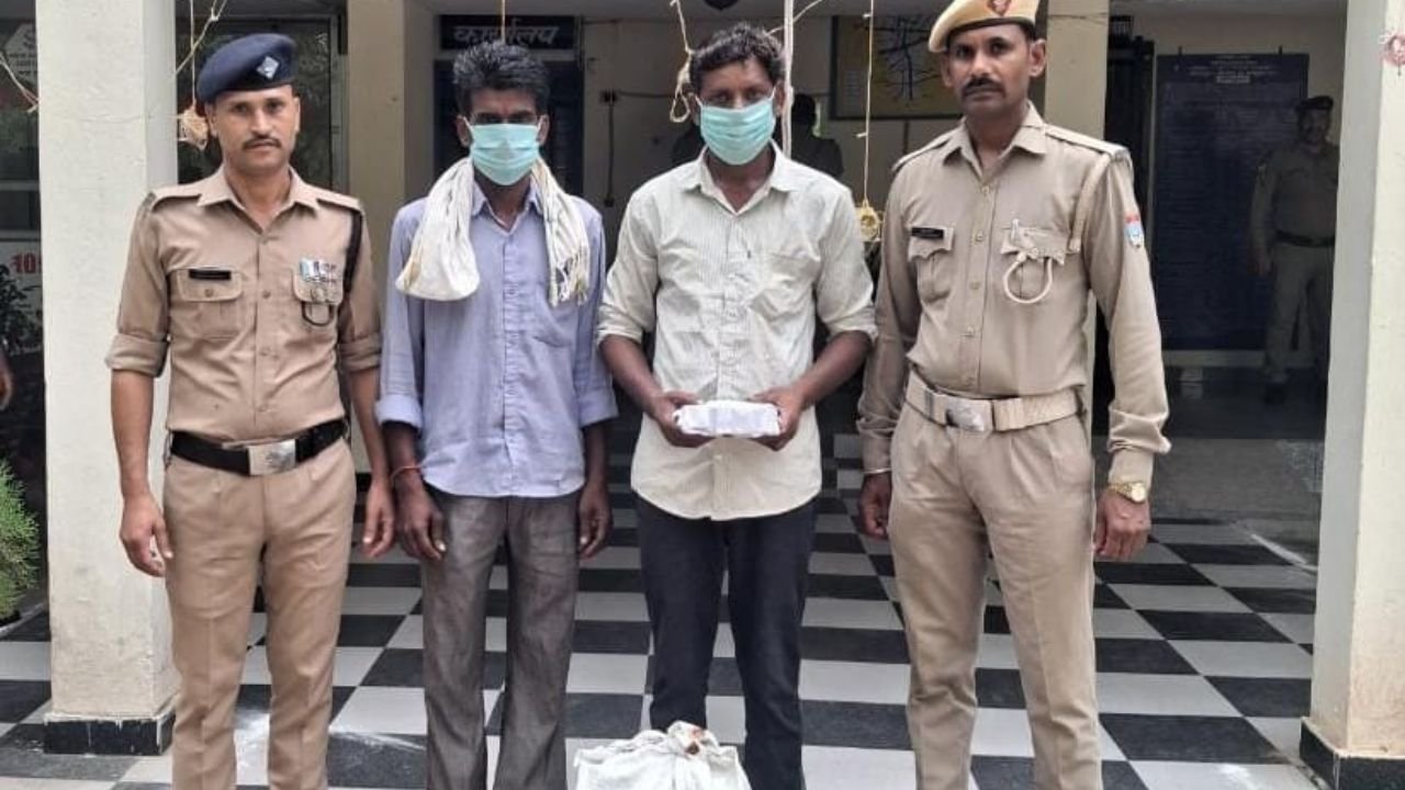 हरिद्वार में झबरेड़ा पुलिस द्वारा बरामद 90 टेट्रा पैक देशी शराब और मोटरसाइकिल
