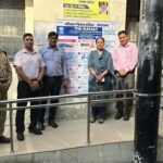हरिद्वार में पीएम राहत योजना को लेकर चिकित्सकों को जागरूक करते अधिकारी